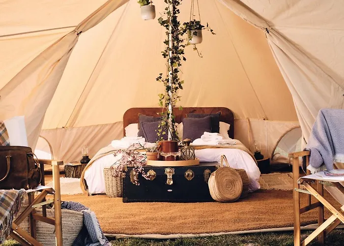 The Quaives - Cottages & Glamping