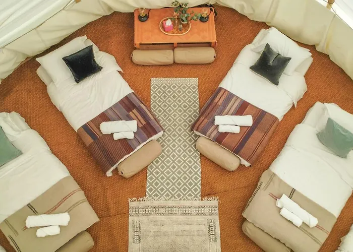 The Quaives - Cottages & Glamping